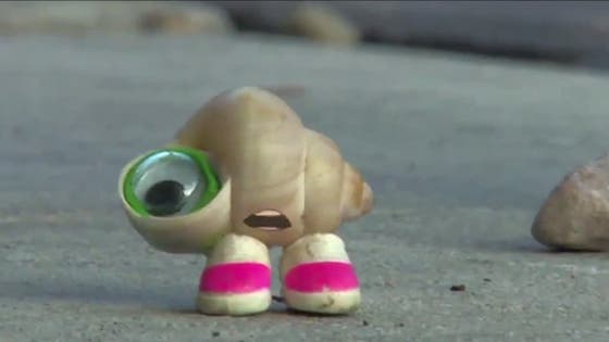 Marcel the Shell with the Shoes On