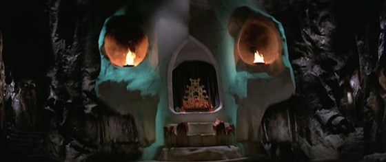 The Devil's Mirror (1972)