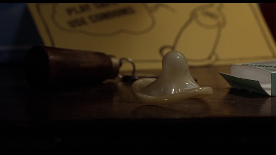 Killer Condom (1996)
